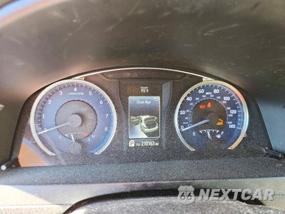 Zdjęcie 9 z 12 samochodu: 2016 TOYOTA CAMRY VIN:4T4BF1FK6GR526059 - miniatura