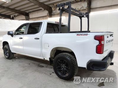 Drugie zdjęcie samochodu z przodu: 2021 CHEVROLET SILVERADO K1500 TRAIL BOSS CUSTOM VIN:1GCPYCEF1MZ272225 - miniatura