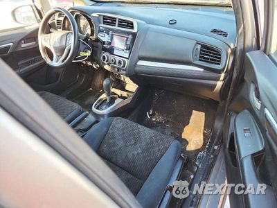 Zdjęcie 8 z 12 samochodu: 2017 HONDA FIT LX VIN:JHMGK5H52HS023929 - miniatura
