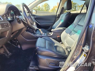 Zdjęcie 7 z 13 samochodu: 2016 MAZDA CX-5 GT VIN:JM3KE4DY6G0849200 - miniatura