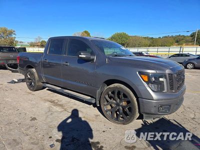 Czwarte zdjęcie samochodu z boku: 2019 NISSAN TITAN SV VIN:1N6AA1E68KN531891 - miniatura