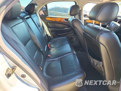 Zdjęcie 10 z 13 samochodu: 2007 JAGUAR XJ8 VIN:SAJWA71B17SH14626 - miniatura