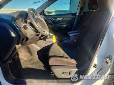 Zdjęcie 7 z 13 samochodu: 2014 NISSAN ROGUE SV VIN:5N1AT2MT5EC860425 - miniatura