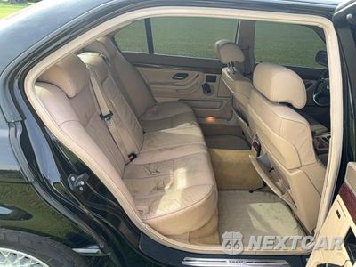Zdjęcie 6 z 10 samochodu: 2001 BMW 740 IL VIN:WBAGH83401DP18434 - miniatura