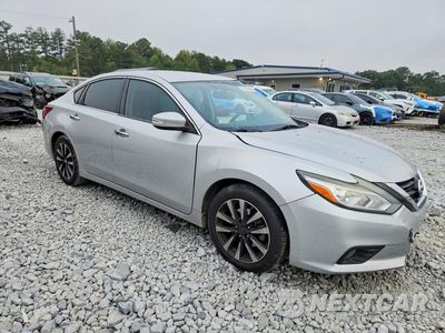 Czwarte zdjęcie samochodu z boku: 2018 NISSAN ALTIMA 2.5 SL VIN:1N4AL3AP9JC132222 - miniatura
