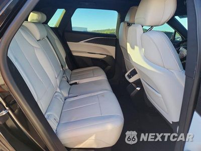 Zdjęcie 10 z 12 samochodu: 2024 CADILLAC LYRIQ LUXURY VIN:1GYKPPRL2RZ104082 - miniatura