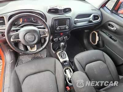 Zdjęcie 8 z 13 samochodu: 2016 JEEP RENEGADE LATITUDE VIN:ZACCJABT2GPC44356 - miniatura