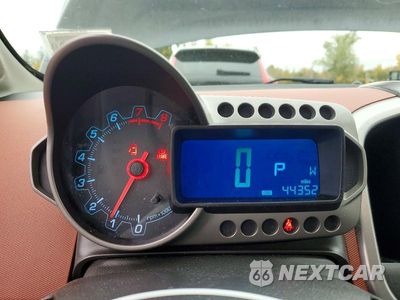 Zdjęcie 9 z 12 samochodu: 2014 CHEVROLET SONIC LT VIN:1G1JC5SG5E4100851 - miniatura