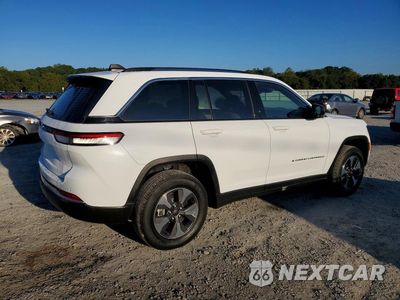 Trzecie zdjęcie samochodu z tyłu: 2022 JEEP GRAND CHEROKEE LIMITED 4XE VIN:1C4RJYB63N8747640 - miniatura