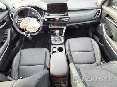 Zdjęcie 8 z 12 samochodu: 2023 KIA SELTOS SX VIN:KNDETCA22P7424554 - miniatura