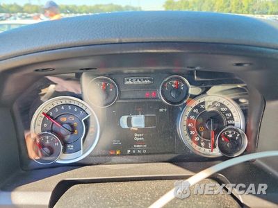 Zdjęcie 9 z 12 samochodu: 2018 RAM 1500 SLT VIN:1C6RR7GG1JS249445 - miniatura