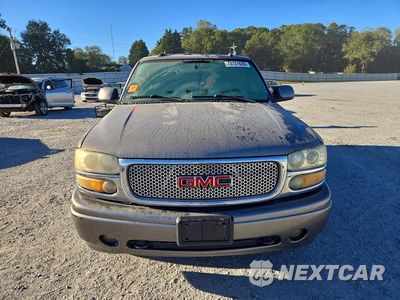 Piąte zdjęcie samochodu w środku: 2005 GMC YUKON DENALI VIN:1GKEK63U65J153389 - miniatura
