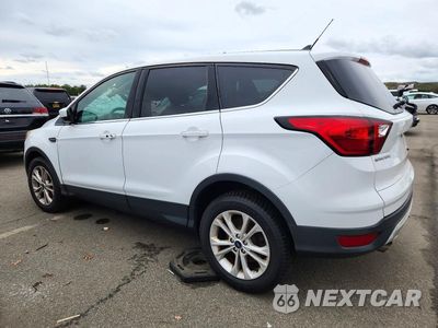 Drugie zdjęcie samochodu z przodu: 2019 FORD ESCAPE SE VIN:1FMCU9GD9KUB91438 - miniatura