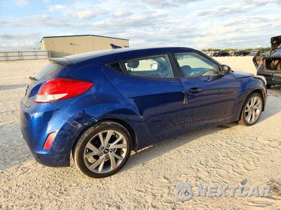 Trzecie zdjęcie samochodu z tyłu: 2016 HYUNDAI VELOSTER BASE VIN:KMHTC6AD4GU282327 - miniatura
