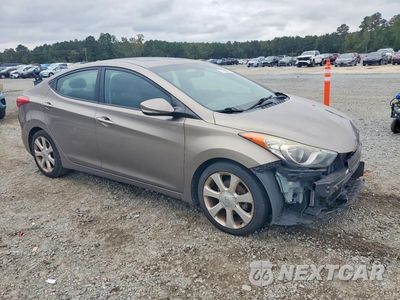Czwarte zdjęcie samochodu z boku: 2013 HYUNDAI ELANTRA LIMITED VIN:5NPDH4AE9DH435734 - miniatura