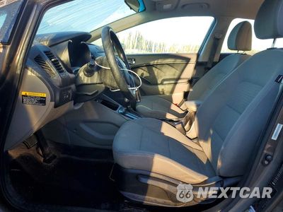 Zdjęcie 7 z 12 samochodu: 2014 KIA FORTE LX VIN:KNAFX4A69E5218798 - miniatura