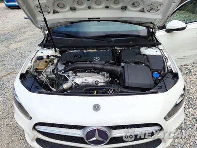 Zdjęcie 11 z 12 samochodu: 2019 MERCEDES-BENZ A 220 VIN:WDD3G4EBXKW001477 - miniatura