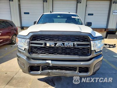 Piąte zdjęcie samochodu w środku: 2022 RAM 2500 TRADESMAN VIN:3C6UR5HJ4NG154965 - miniatura