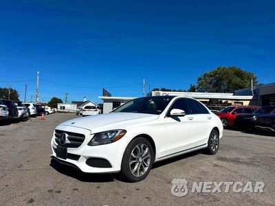 Drugie zdjęcie samochodu z przodu: 2017 MERCEDES-BENZ C 300 4MATIC VIN:55SWF4KB8HU204720 - miniatura