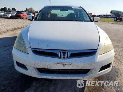 Piąte zdjęcie samochodu w środku: 2006 HONDA ACCORD SE VIN:1HGCM56316A173109 - miniatura