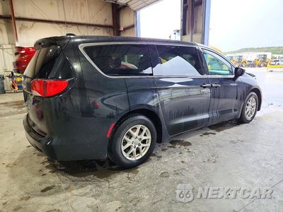 Trzecie zdjęcie samochodu z tyłu: 2017 CHRYSLER PACIFICA TOURING VIN:2C4RC1DG8HR758925 - miniatura