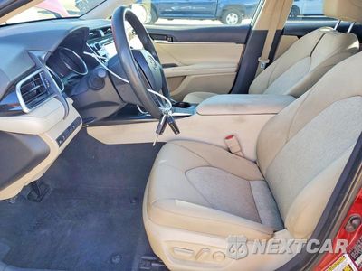 Zdjęcie 7 z 13 samochodu: 2018 TOYOTA CAMRY LE VIN:4T1B11HK2JU554213 - miniatura