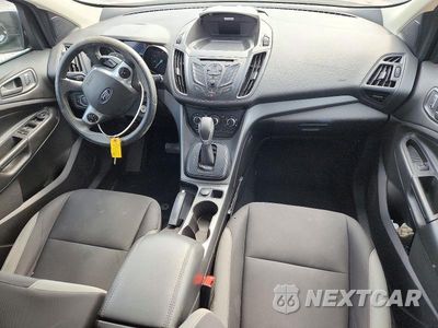Zdjęcie 8 z 13 samochodu: 2015 FORD ESCAPE S VIN:1FMCU0F77FUC21503 - miniatura