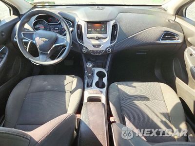 Zdjęcie 8 z 12 samochodu: 2017 CHEVROLET CRUZE LS VIN:1G1BC5SM5H7274335 - miniatura