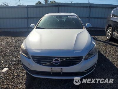 Piąte zdjęcie samochodu w środku: 2016 VOLVO S60 PREMIER VIN:YV1612TK9G2406707 - miniatura