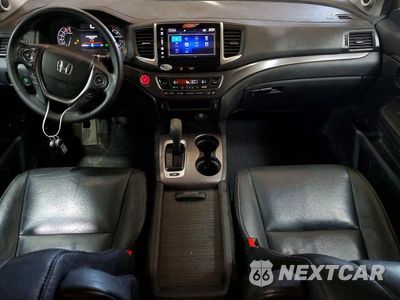 Zdjęcie 8 z 13 samochodu: 2017 HONDA PILOT EXL VIN:5FNYF6H52HB063540 - miniatura