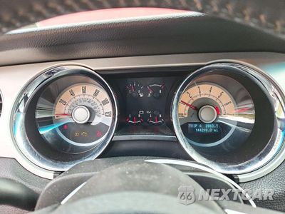 Zdjęcie 9 z 12 samochodu: 2010 FORD MUSTANG VIN:1ZVBP8AN1A5123224 - miniatura