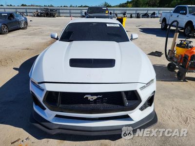 Piąte zdjęcie samochodu w środku: 2025 FORD MUSTANG GT VIN:1FA6P8CF6S5401312 - miniatura