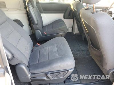 Zdjęcie 11 z 13 samochodu: 2009 DODGE GRAND CARAVAN SXT VIN:2D8HN541X9R526418 - miniatura