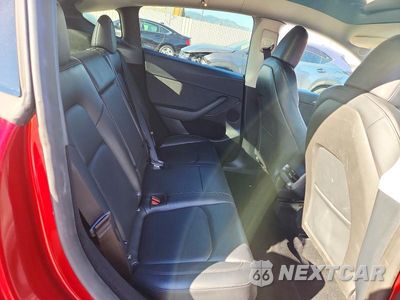 Zdjęcie 10 z 12 samochodu: 2025 TESLA MODEL Y VIN:7SAYGDED5SF216483 - miniatura