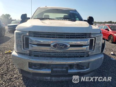 Piąte zdjęcie samochodu w środku: 2018 FORD F250 SUPER DUTY VIN:1FT7X2BT8JEC07706 - miniatura