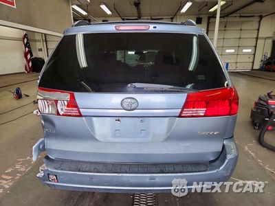 Zdjęcie 6 z 13 samochodu: 2004 TOYOTA SIENNA LE 7 PASSENGER VIN:5TDZA23C54S133605 - miniatura