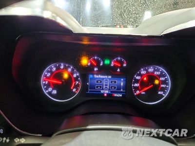 Zdjęcie 9 z 12 samochodu: 2019 CHEVROLET CAMARO LS VIN:1G1FB1RX8K0133188 - miniatura