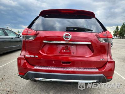 Zdjęcie 6 z 13 samochodu: 2018 NISSAN ROGUE SV VIN:5N1AT2MT4JC725737 - miniatura