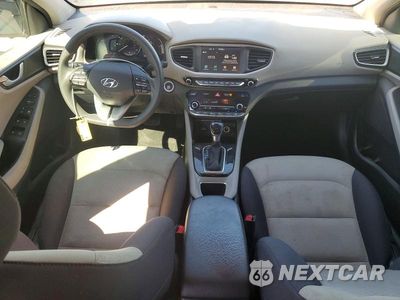Zdjęcie 8 z 13 samochodu: 2019 HYUNDAI IONIQ BLUE VIN:KMHC65LC2KU128178 - miniatura