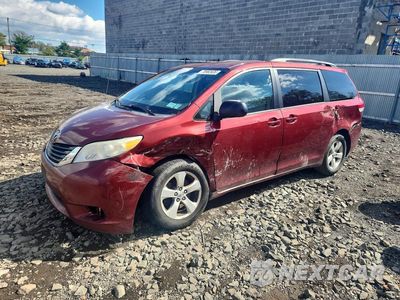 2013 TOYOTA SIENNA LE 5TDKK3DCXDS376409 - główne zdjęcie licytacji z USA - miniatura