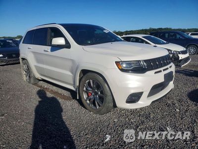 Czwarte zdjęcie samochodu z boku: 2017 JEEP GRAND CHEROKEE SRT-8 VIN:1C4RJFDJXHC812166 - miniatura