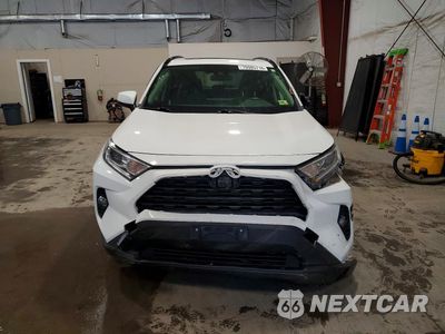 Piąte zdjęcie samochodu w środku: 2019 TOYOTA RAV4 HYBRID XLE VIN:JTMRWRFV7KD031173 - miniatura