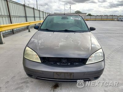 Piąte zdjęcie samochodu w środku: 2005 FORD FOCUS ZX4 VIN:1FAFP34NX5W207079 - miniatura