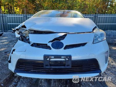 Piąte zdjęcie samochodu w środku: 2014 TOYOTA PRIUS FOUR VIN:JTDKN3DU6E0383958 - miniatura