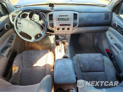 Zdjęcie 8 z 12 samochodu: 2006 TOYOTA TACOMA V6 VIN:5TELU42N76Z304033 - miniatura