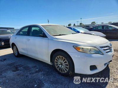 Czwarte zdjęcie samochodu z boku: 2010 TOYOTA CAMRY LE VIN:4T4BF3EK1AR028680 - miniatura