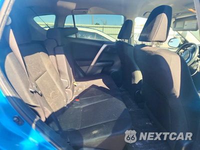 Zdjęcie 11 z 13 samochodu: 2016 TOYOTA RAV4 LE VIN:JTMBFREV5GD195550 - miniatura