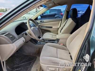 Zdjęcie 7 z 13 samochodu: 2005 TOYOTA CAMRY LE VIN:4T1BE32K95U072434 - miniatura