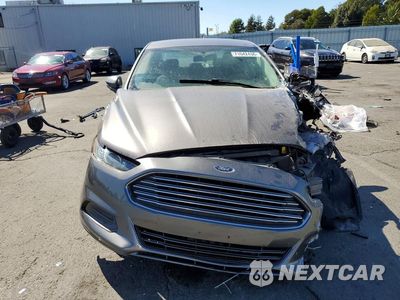 Piąte zdjęcie samochodu w środku: 2014 FORD FUSION SE VIN:1FA6P0H78E5398615 - miniatura