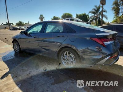 Drugie zdjęcie samochodu z przodu: 2026 HYUNDAI ELANTRA HYBRID BLUE VIN:KMHLM4DJ8TU209135 - miniatura